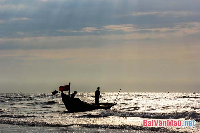 Suy nghĩ của anh (chị) về truyện Chiếc thuyền ngoài xa của Nguyễn Minh Châu